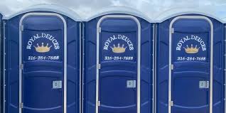 Best Portable Restroom Servicing (Cleaning and Restocking)  in Le Sueur, MN